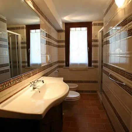 La Casa Di Carla 4* פרמו